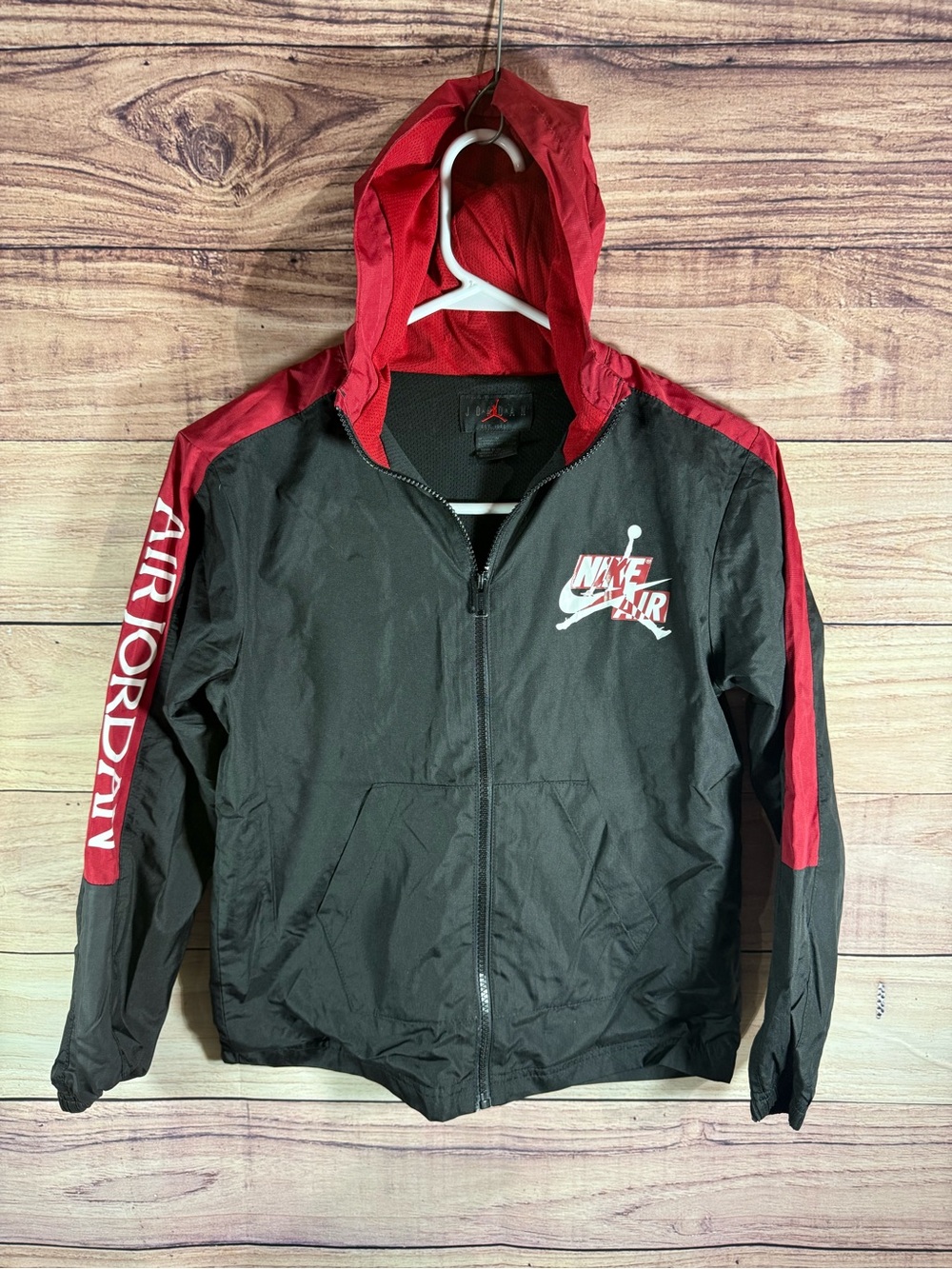 Jordan Boys Black Red Nike Air Jumpman Hooded Windbreaker Jacket Size M 10-12